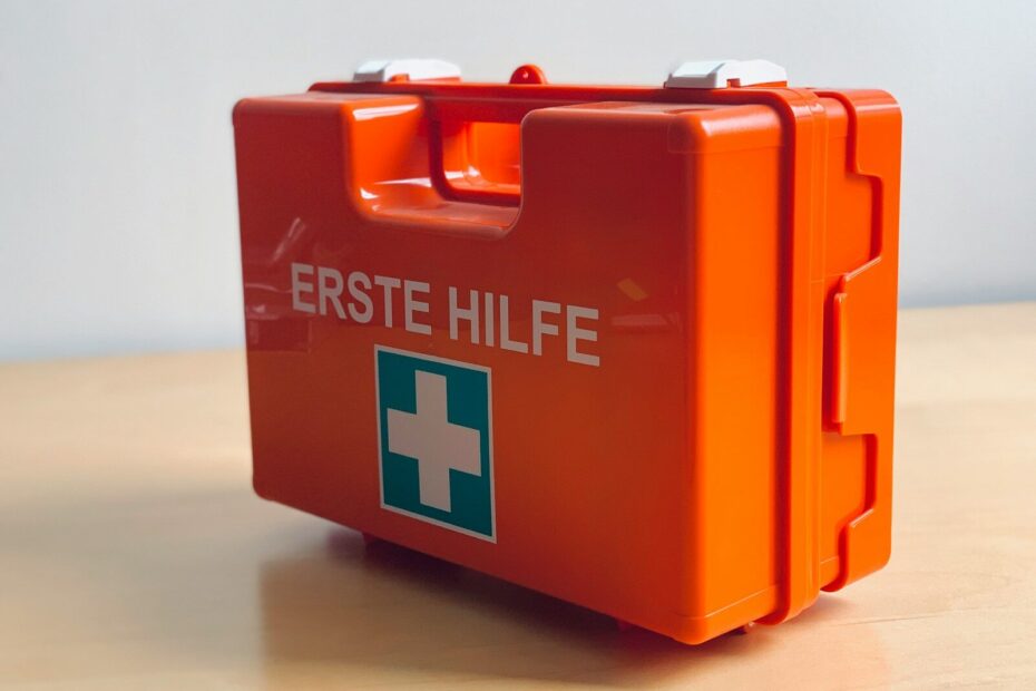 orange Erste Hilfe med kit